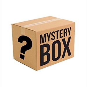 Men’s and women’s NWT resellers mystery box
